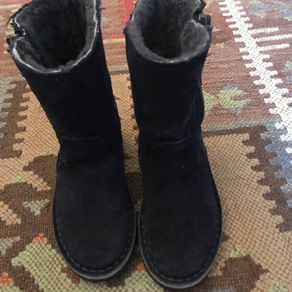 Crewcuts Girls Genuine Suede boots Navy Size 8